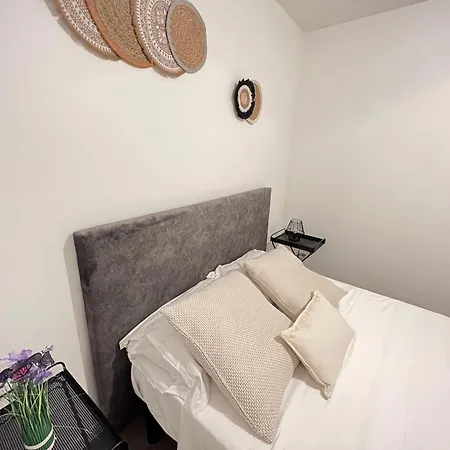 شقة Grand 5 Lits Wi-fi & Parking Julien Les Metz *
