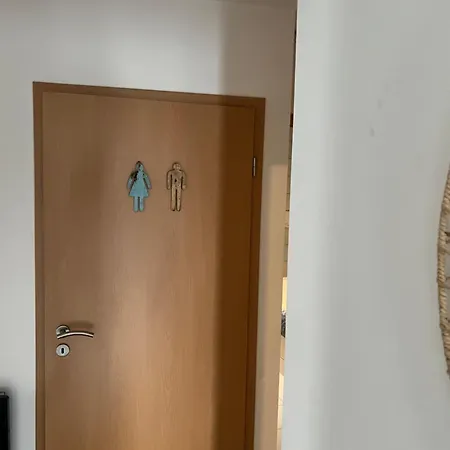 Grand 5 Lits Wi-fi & Parking Julien Les Metz Appartement *