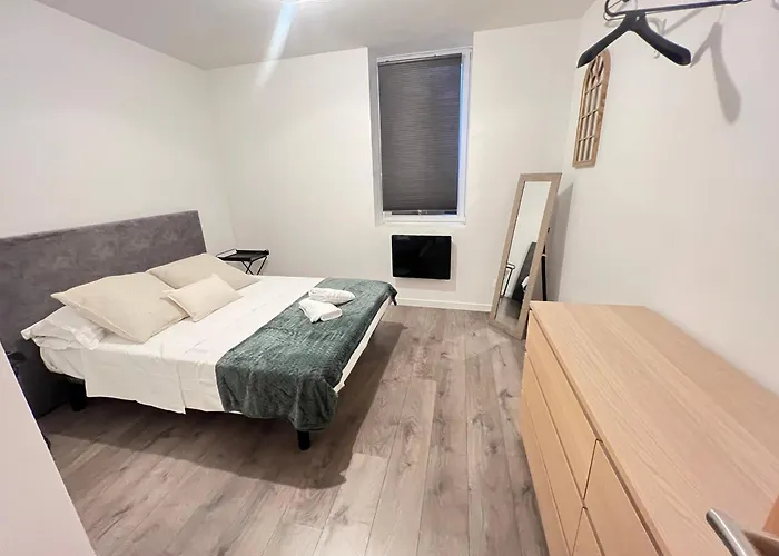 Apartamento Grand 5 Lits Wi-fi & Parking Julien Les Metz *